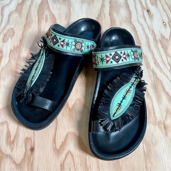 ⵊsᴀʙᴇʟ Mᴀʀᴀᴍᴛ Lᴇᴀᴛʜᴇʀ Eᴍʙʀᴏɪᴅᴇʀᴇᴅ Sʟɪᴅᴇs - Picture 2 of 11